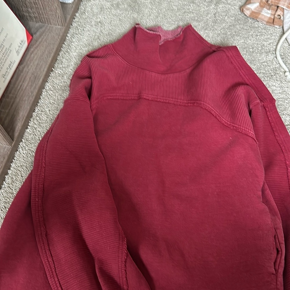 Free people cowl neck sweatshirt. Size small, new with tags.